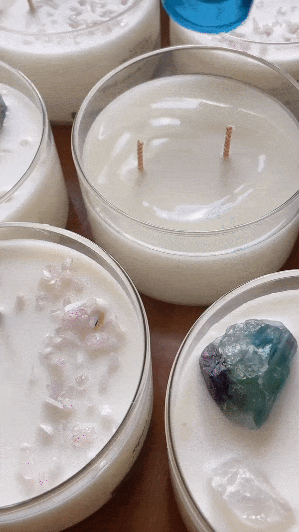 Refresh under the White Orchid Tree Natural crystal stone candle with Crystal bamboo clip 280g